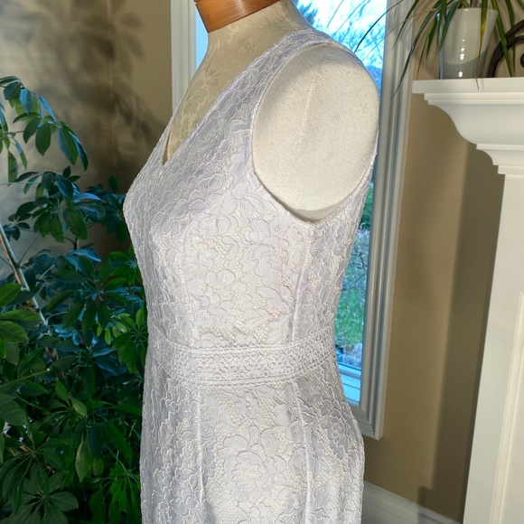 NWT - Nanette Lepore V-Neck Sleeveless Lace Dress - Picture 16 of 16